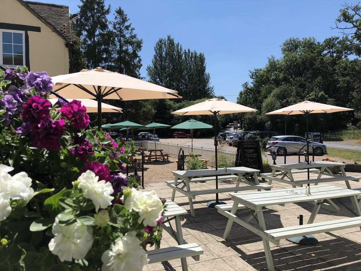 The New Inn Heckfield Exterior foto